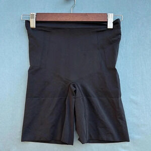 NWOT SPANX Women’s Higher Power Short Black Sz Large seamless stretch sculpting